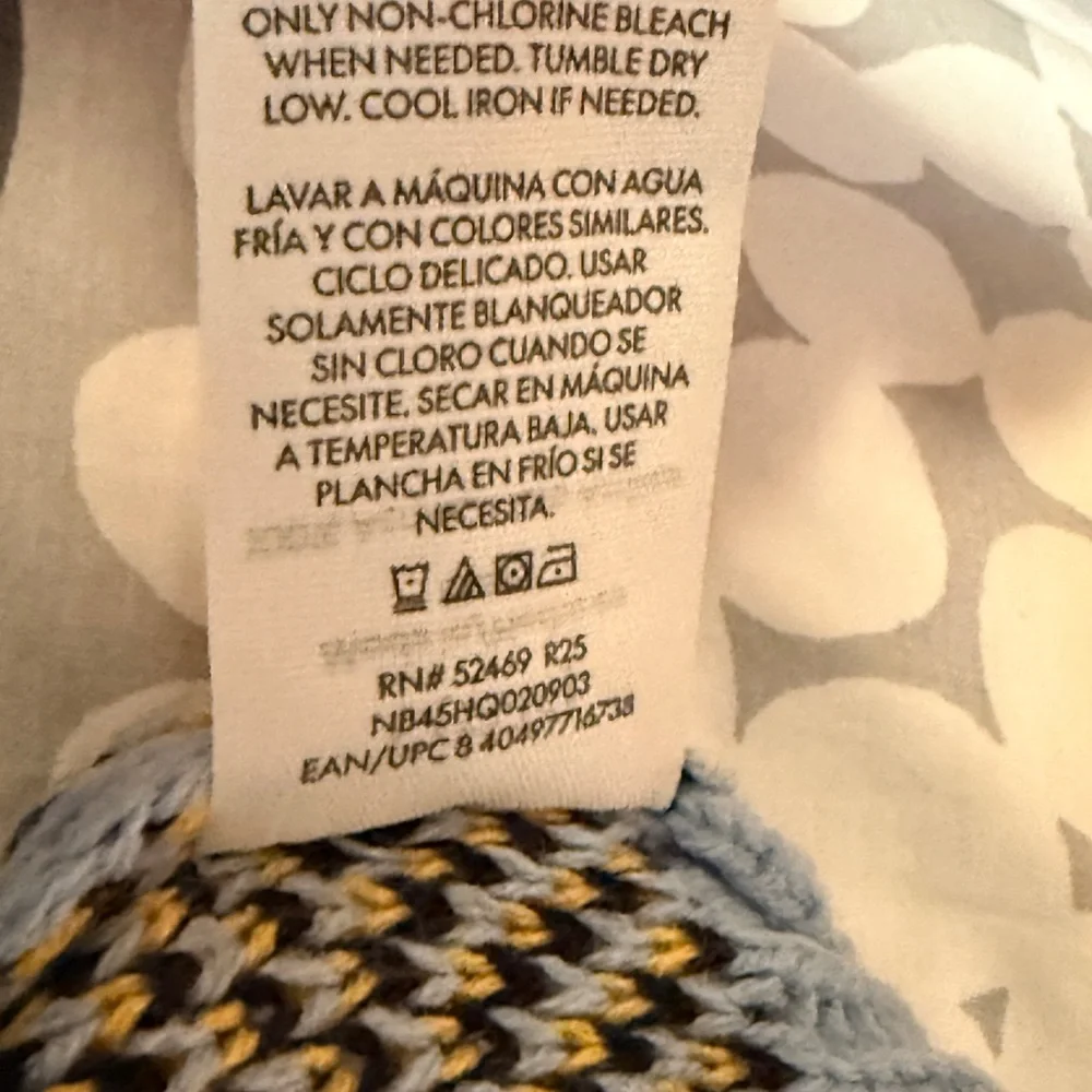 Netflix Stranger Things Scottie Dog Blue Sweater Erica No Boundaries 80s Retro - Picture 11 of 11